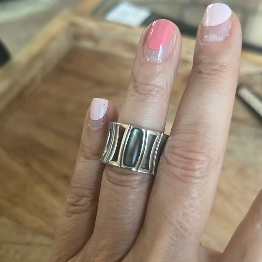 Funky mother of pearl Ring